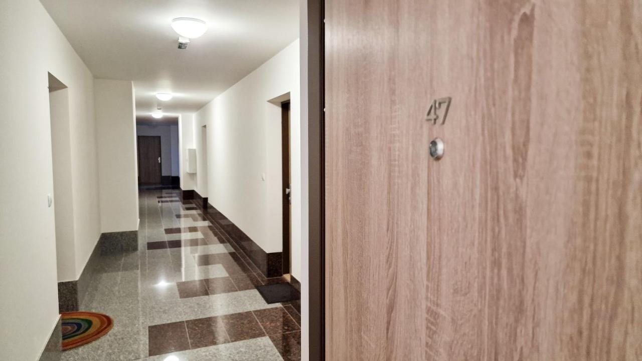 Luxo 2 Room Apartments By Bratislavatrip Buitenkant foto