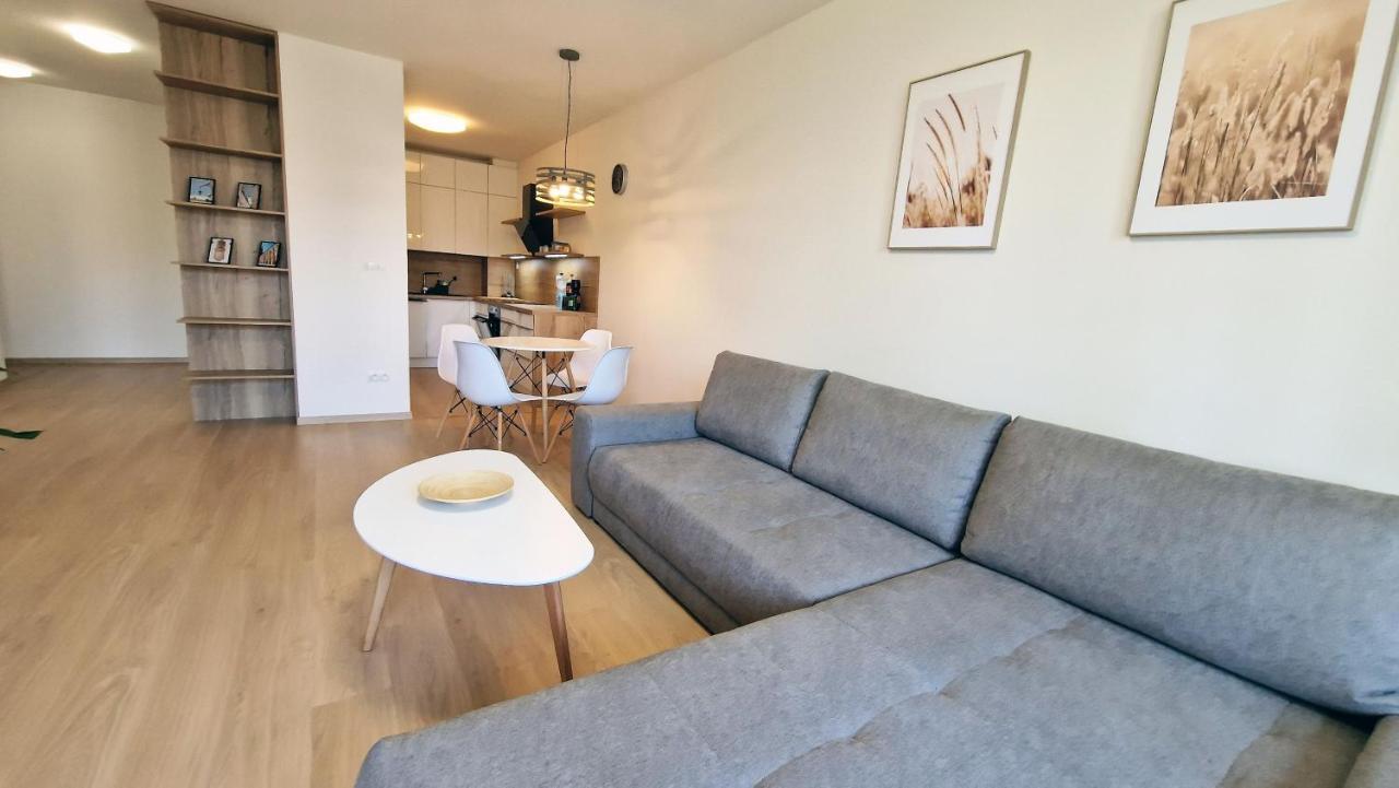 Luxo 2 Room Apartments By Bratislavatrip Buitenkant foto